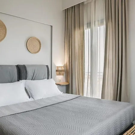 Canova Boutique Μεσοβούνια