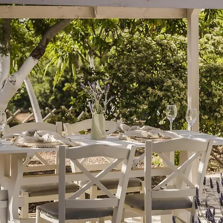 Canova Boutique * Mesovounia (Kefalonia)
